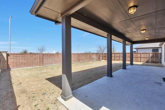 Building Photo - Fantastic Mansfield ISD home