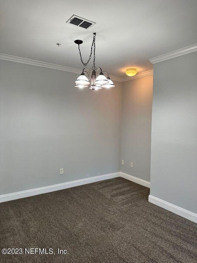 Building Photo - 155 Legendary Dr