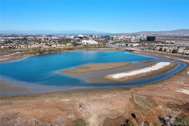 Building Photo - 2981 Quedada