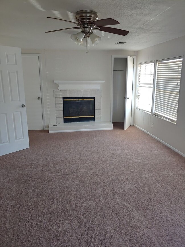 Primary Photo - Move in Ready Manufactured 3/2 Home on Sou...