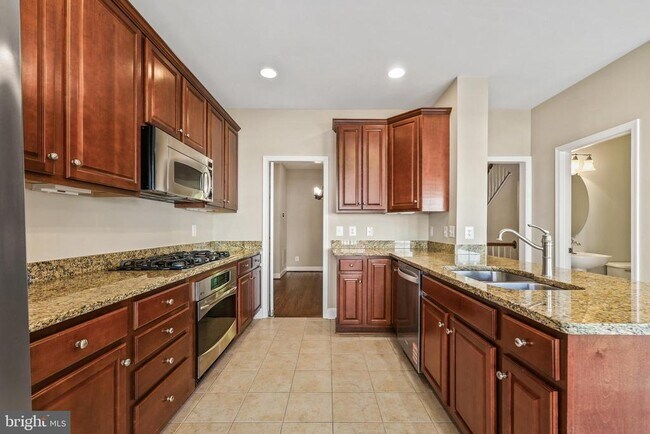 Building Photo - 14873 Potomac Branch Dr