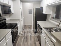 Building Photo - 4367 Thornbriar Ln