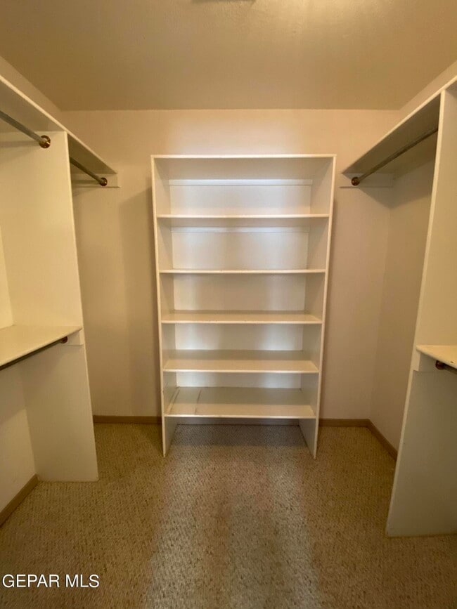 Building Photo - 7283 Luz De Paseo Ct