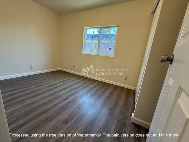 Building Photo - 1449 71st Ave