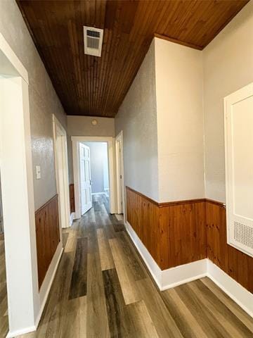 Building Photo - 1444 W 6th Ave