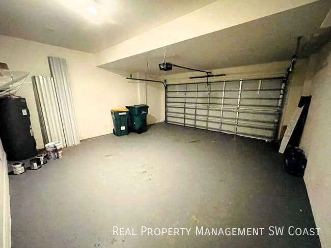 Building Photo - 16020 Caldera Ln-