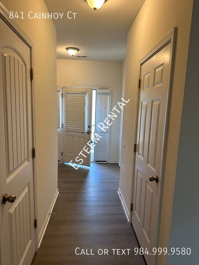 Building Photo - 841 Cainhoy Ct