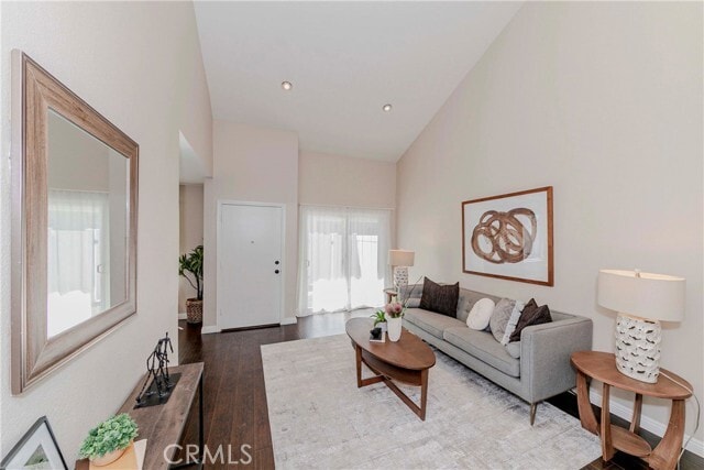 Building Photo - 2422 Coventry Cir