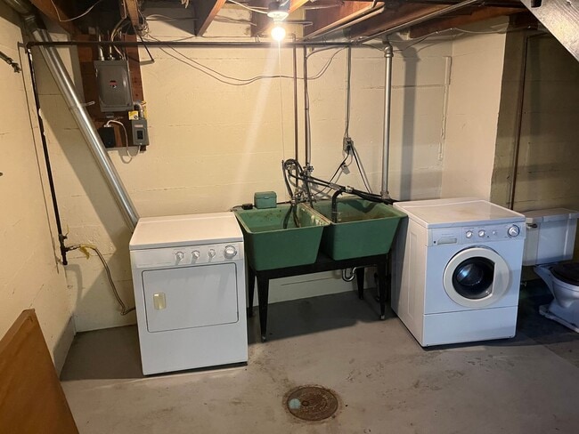 Building Photo - 1316 N 21st St