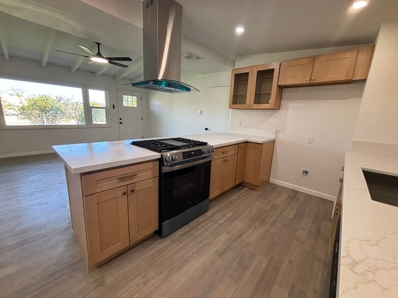 Building Photo - 1211 Pennsylvania Ave