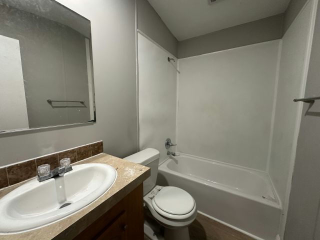 Building Photo - 1823 Morehead Ave