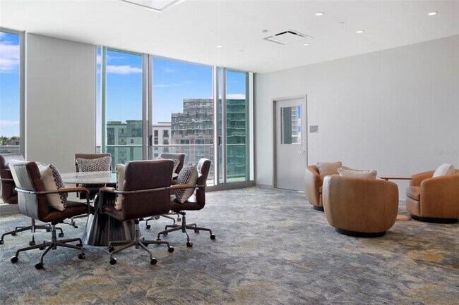 Building Photo - 400 Central Ave