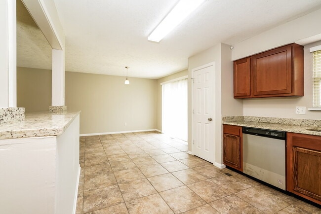 Building Photo - 819 Bitter Bark Ln