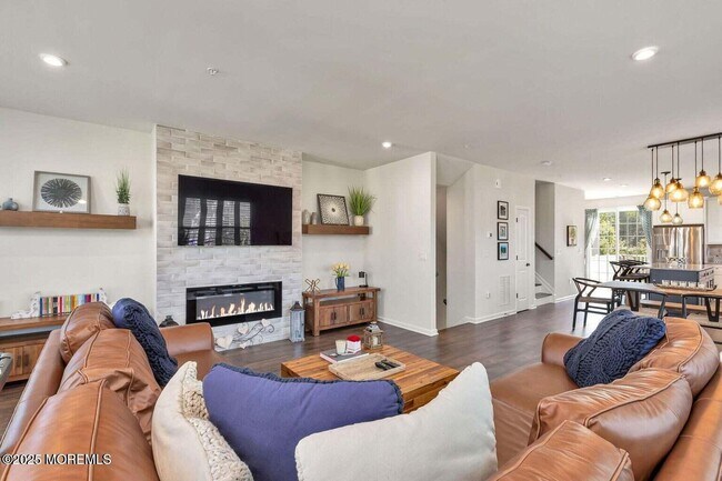 Building Photo - 1705 Evans Ln