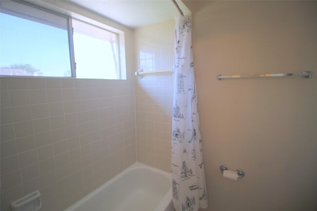 Building Photo - 16326 Brush Meadow Ct