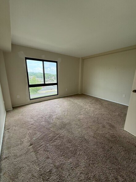 Building Photo - 7800 Roosevelt Blvd