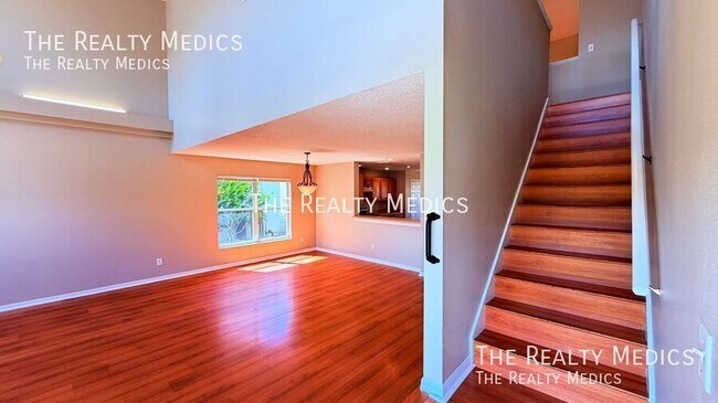 Building Photo - 2837 River Ridge Dr