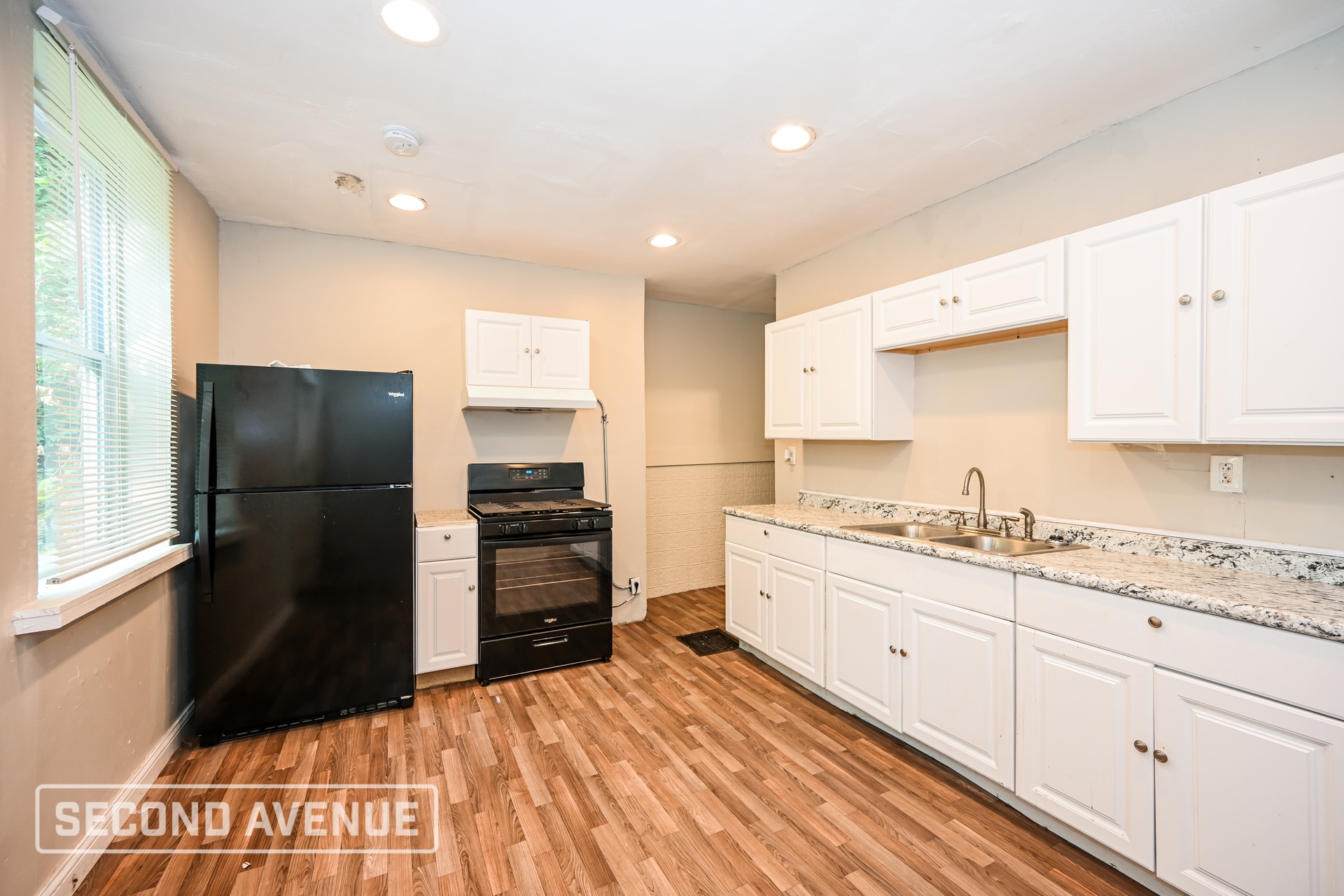 Building Photo - 3859 Vine St