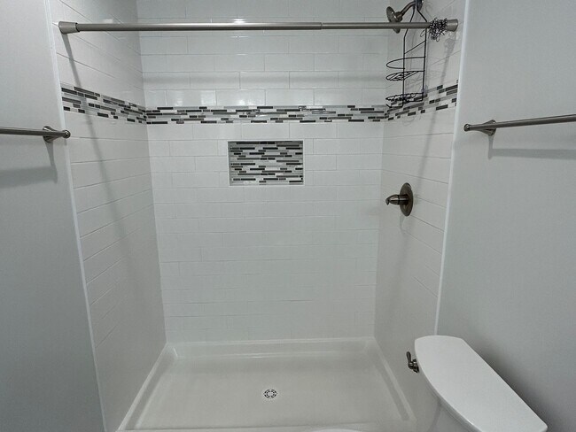 Building Photo - West AVL - 3/2 Contemporary Build Ready Now!