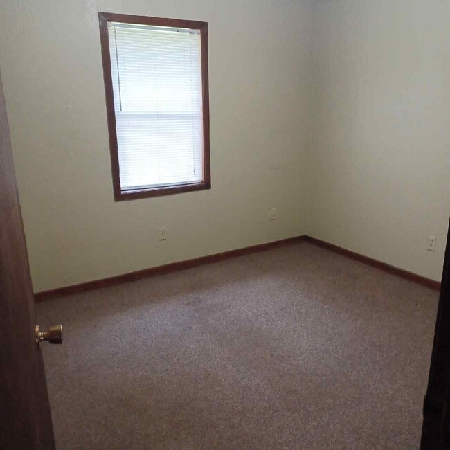 Building Photo - 3014 Paul Ave