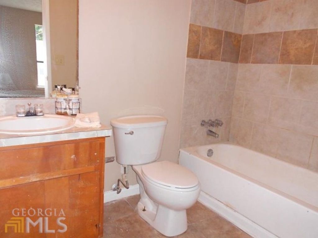 Building Photo - 132 Sandalwood Cir