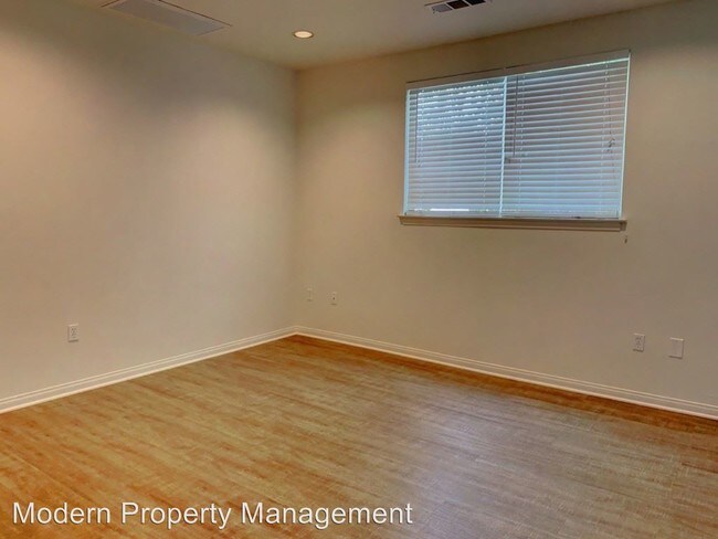 Building Photo - 22018 Gault St