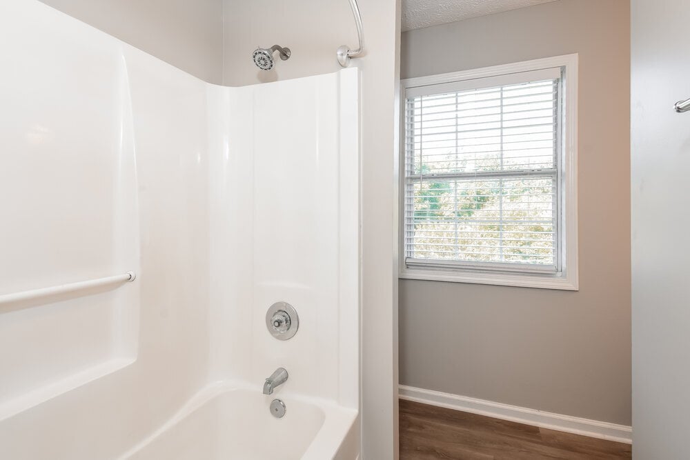 Building Photo - 3756 Cherokee Overlook Dr