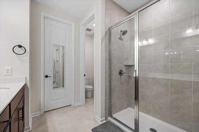Building Photo - "Spacious 3-Bed Townhouse  with 2.5 Baths at 217 Brooks Springs Drive, Fort Mill!"