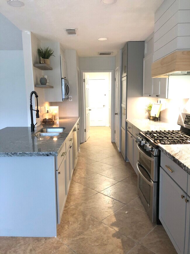 Building Photo - 11511 Kirkvalley Dr