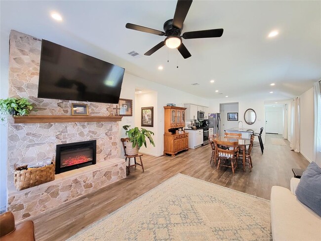 Building Photo - 5219 Creekstone Rise Ln
