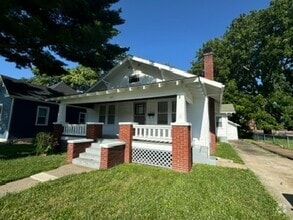 Building Photo - Charming 2 Bedroom Home Available - Unfini...