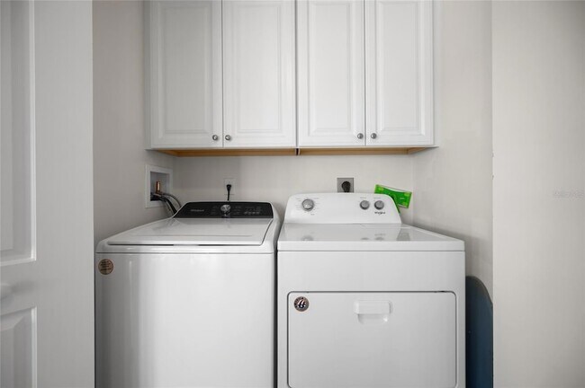 Building Photo - 1375 Beach Rd