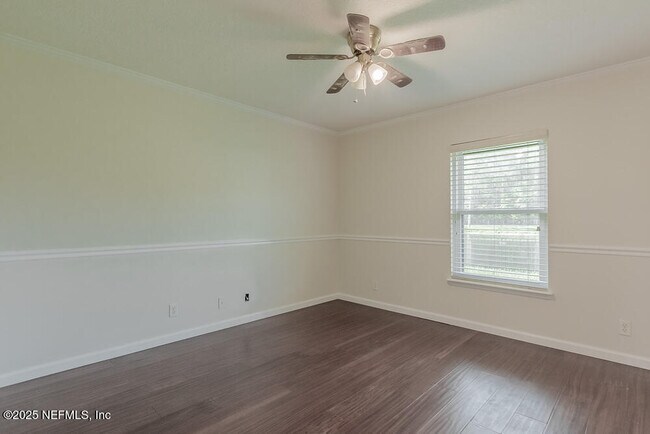 Building Photo - 12080 Scarsdale Dr