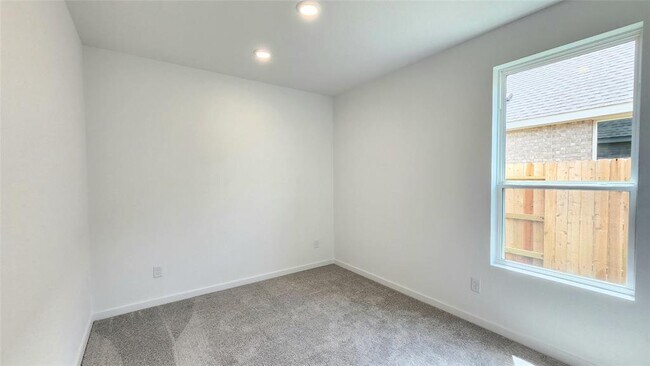 Building Photo - 28815 Texas Sparrow Ln