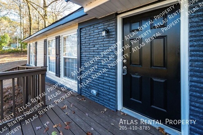 Building Photo - 945 Nelson Dr