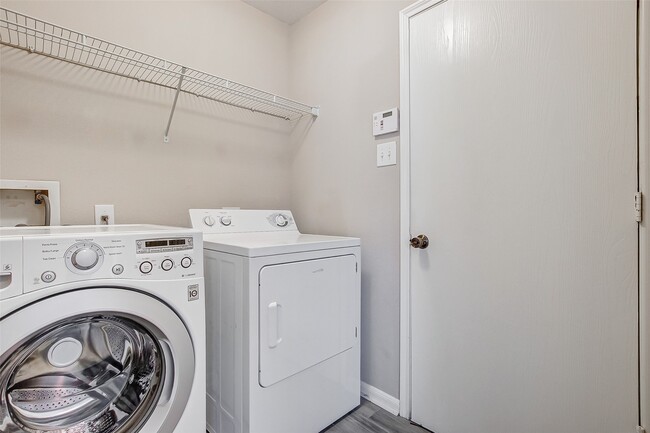 Building Photo - 10822 Cane Grove Ln