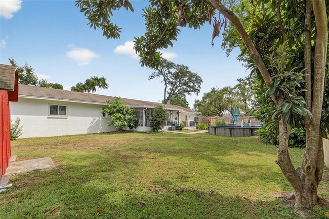 Building Photo - 1601 Alder Way