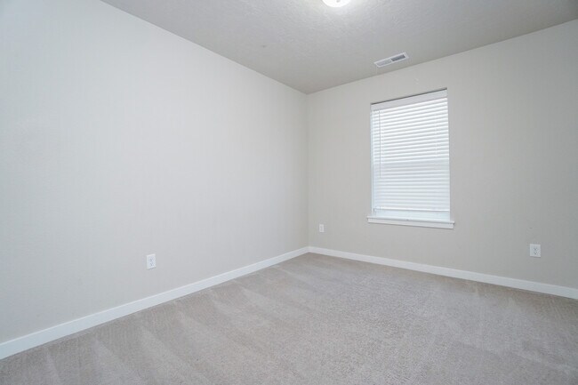Building Photo - 3154 N Greengate Wy