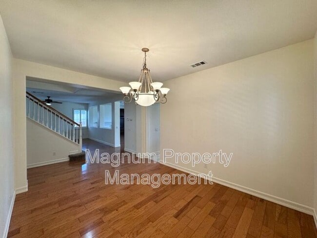 Building Photo - 44780 Rutherford St