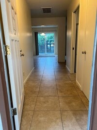 Building Photo - 2409 Riedel Way