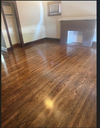 Living Room - 4370 Eastway St
