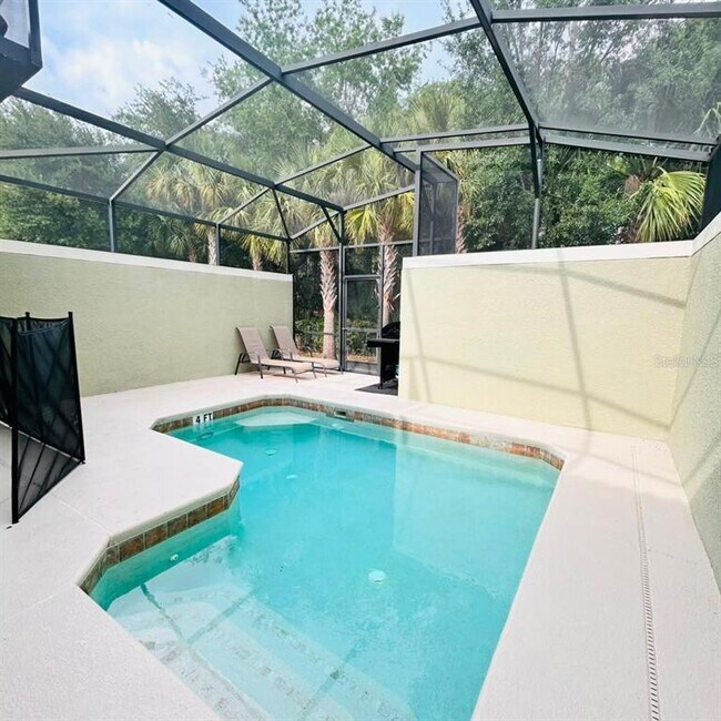 Building Photo - 2979 Banana Palm Dr
