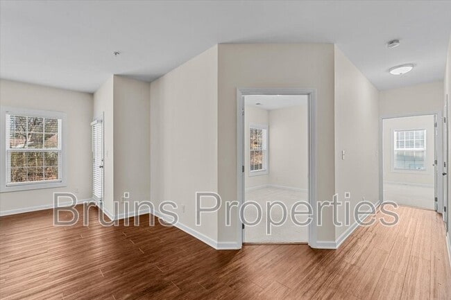 Building Photo - 2606 Pennoak Way