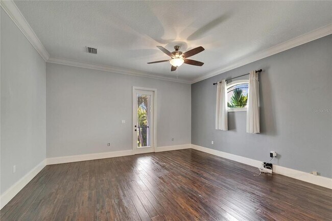 Building Photo - 6116 Lagomar Ln