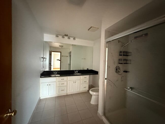 Building Photo - 1108 Castilian Ct