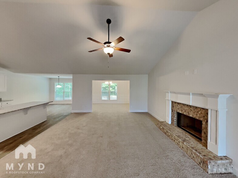 Building Photo - 2320 Spg Brk Dr