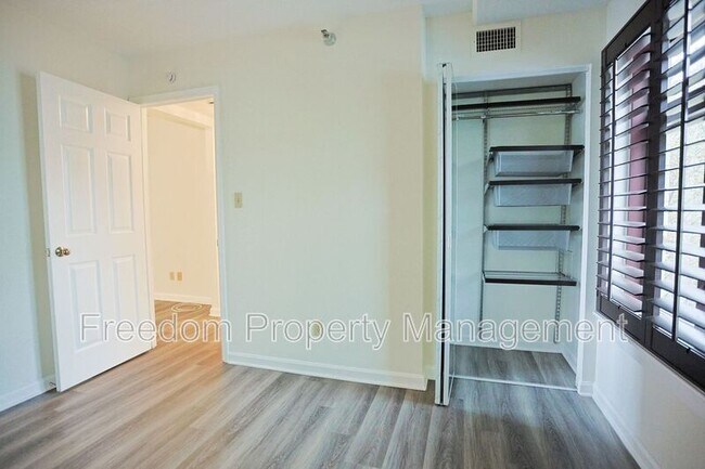 Building Photo - 2400 Clarendon Blvd