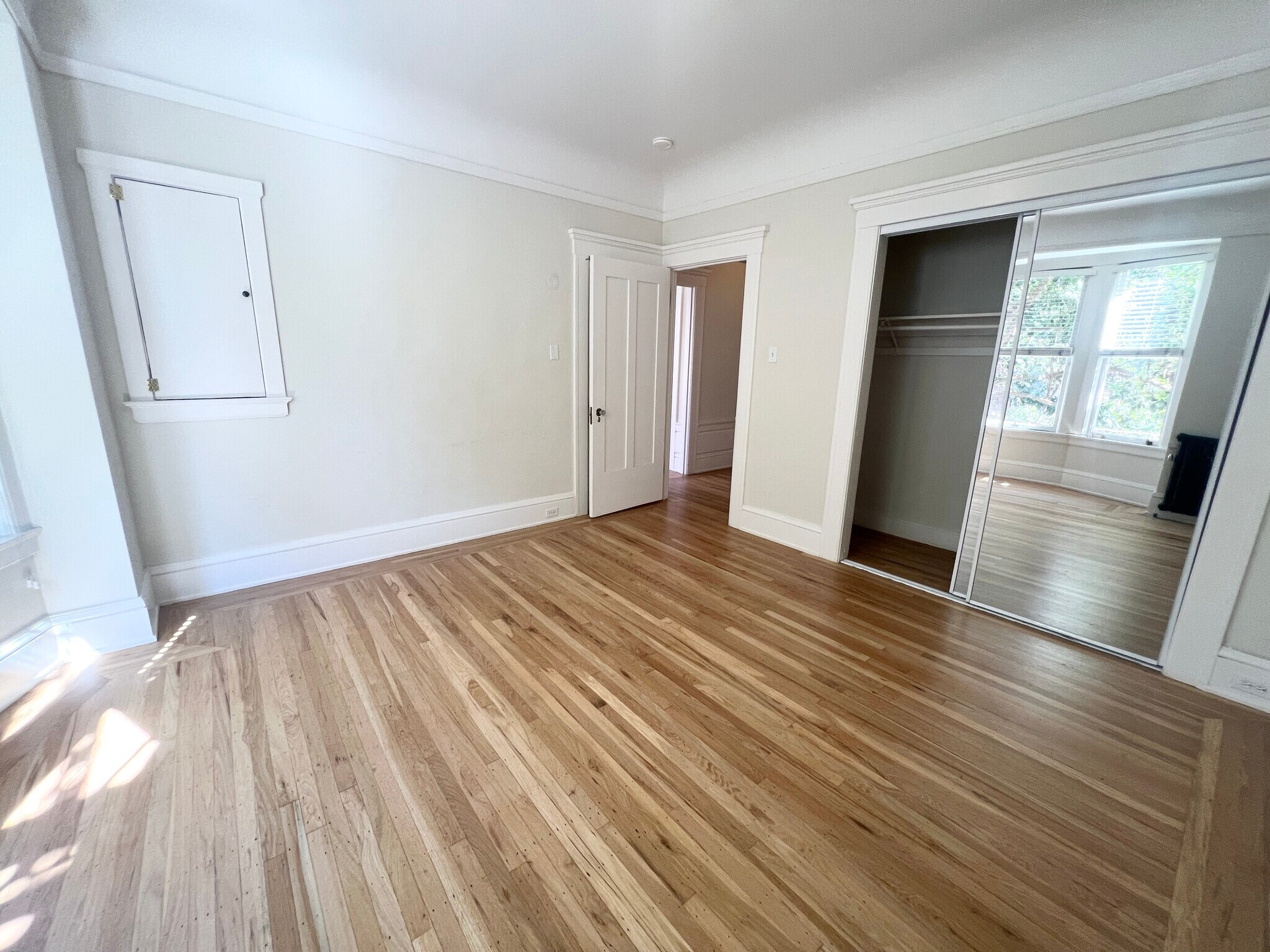 Building Photo - 691 Post St