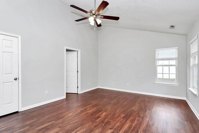 Building Photo - Updated 3BD/2BA Ranch Home in McDowell Mea...
