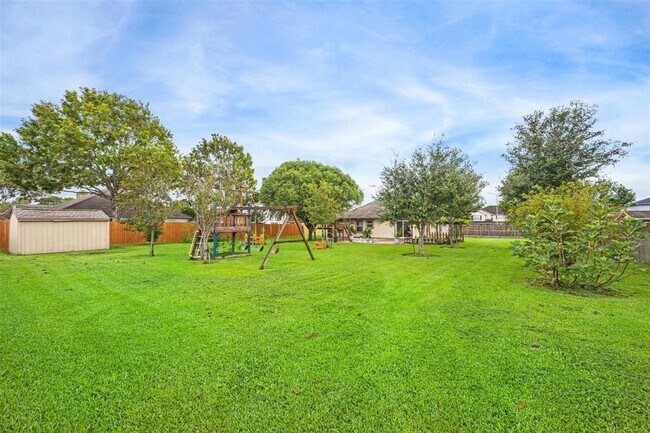 Building Photo - 3402 Fox Ct